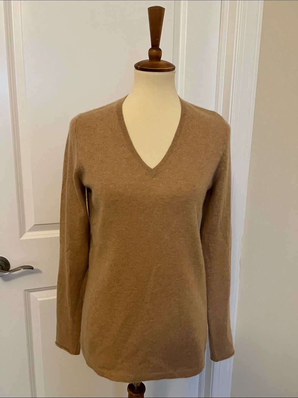 White + Warren Camel V-Neck Cashmere-Blend Sweater